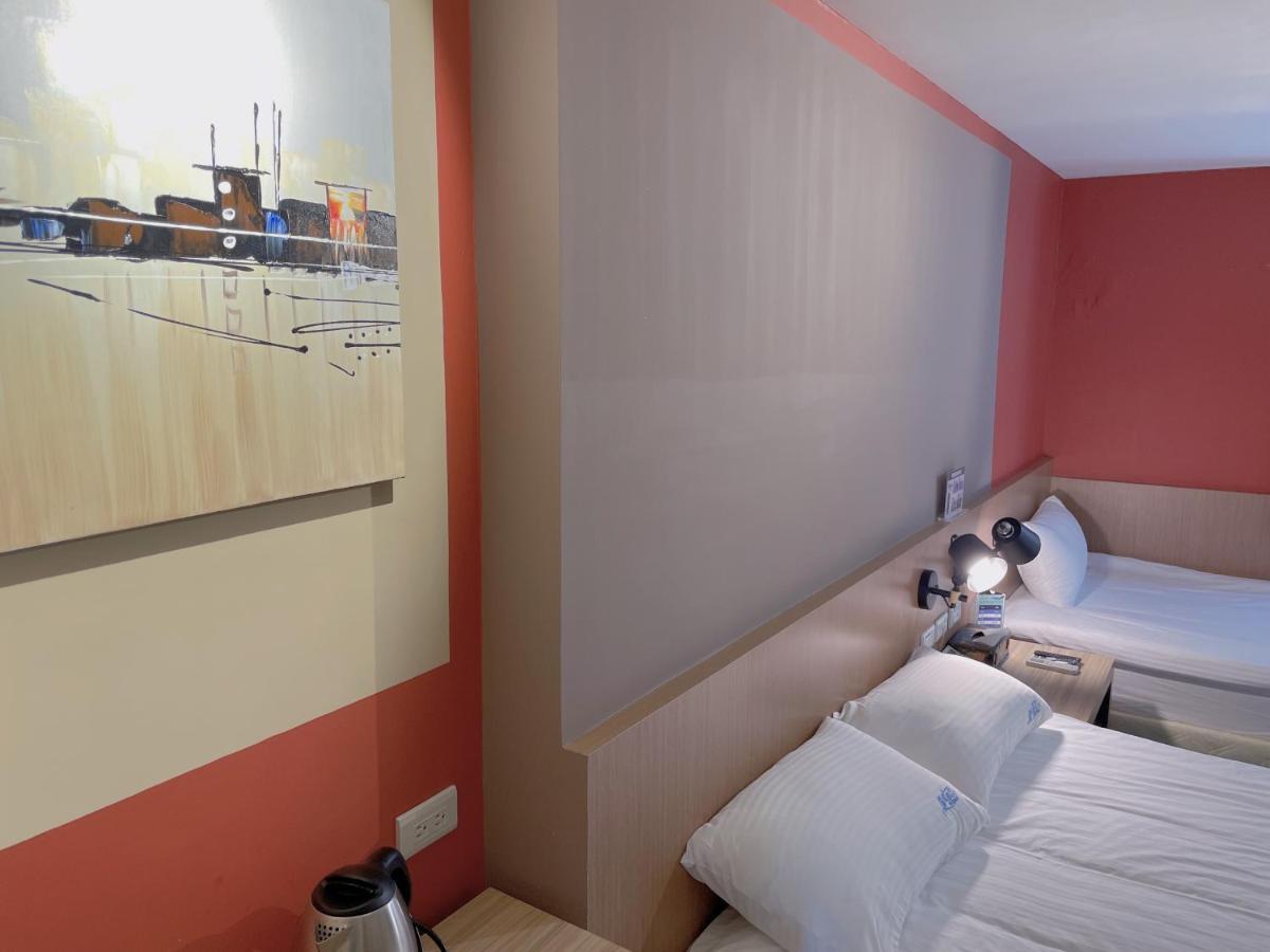 Breeze And Waves Hostel Csinning Kültér fotó